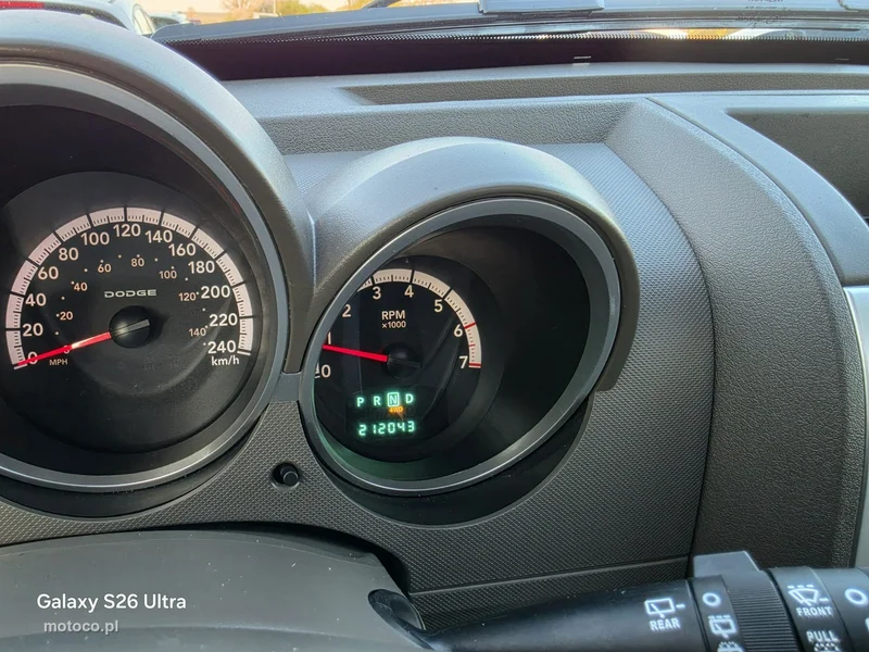 Dodge Nitro 33
