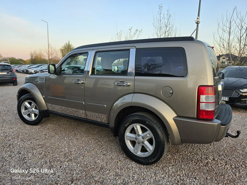Dodge Nitro 9