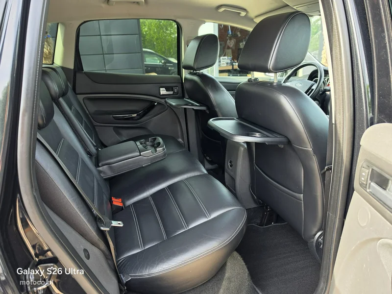 Ford Kuga I 29