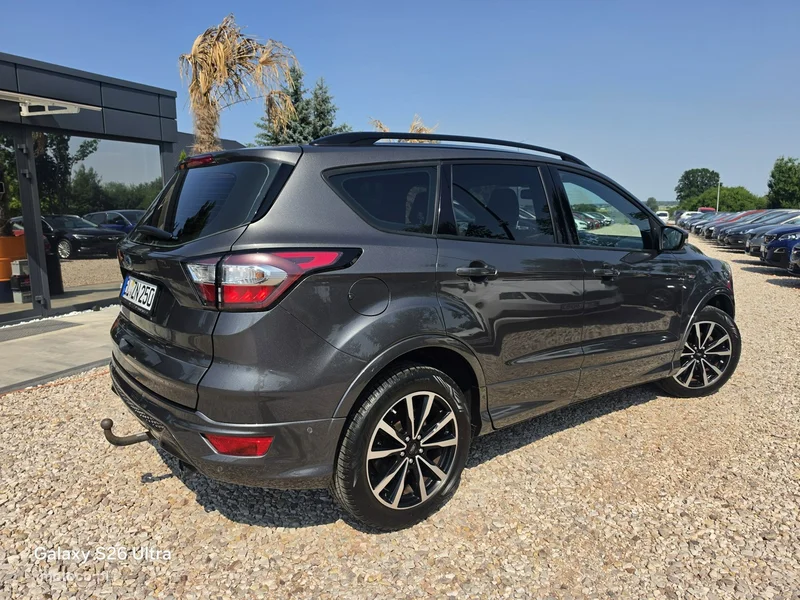 Ford Kuga II 23
