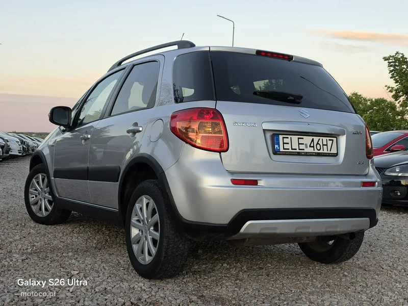 Suzuki SX4 12