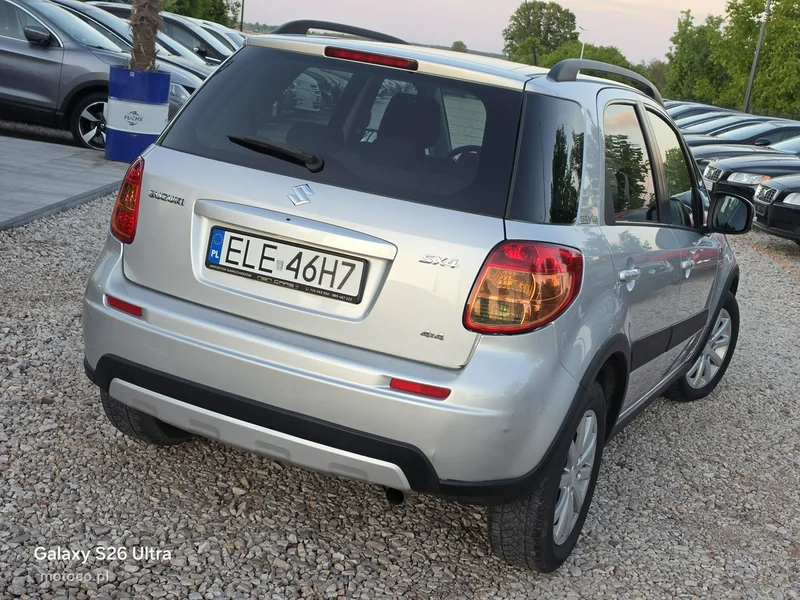 Suzuki SX4 24