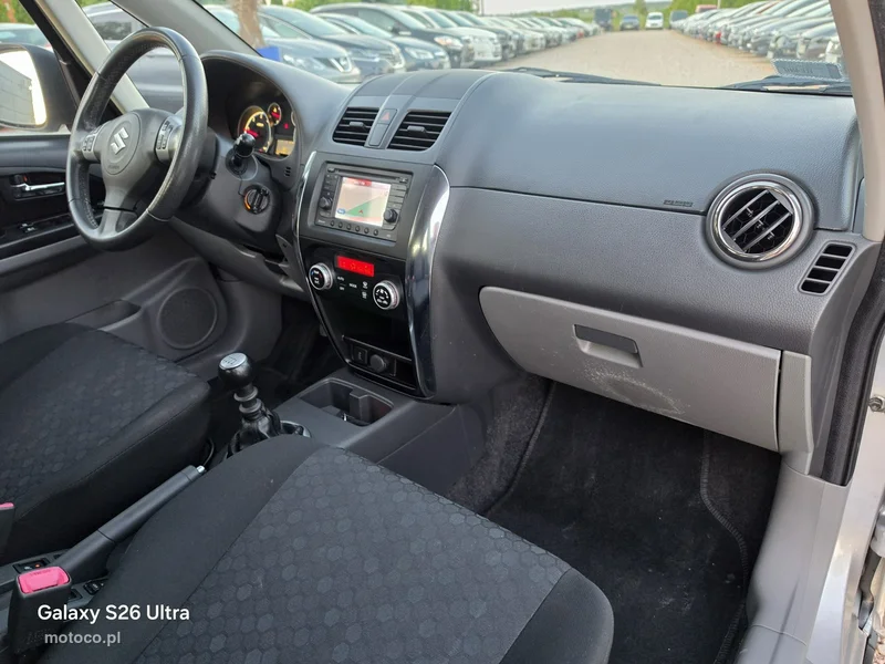 Suzuki SX4 30