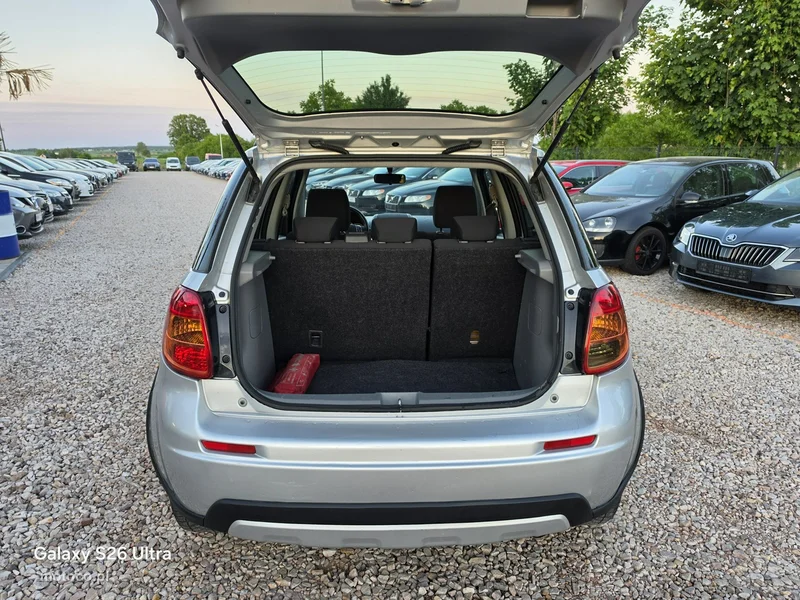 Suzuki SX4 38