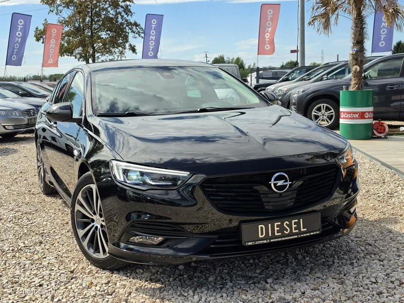 Opel Insignia Grand Sport 4