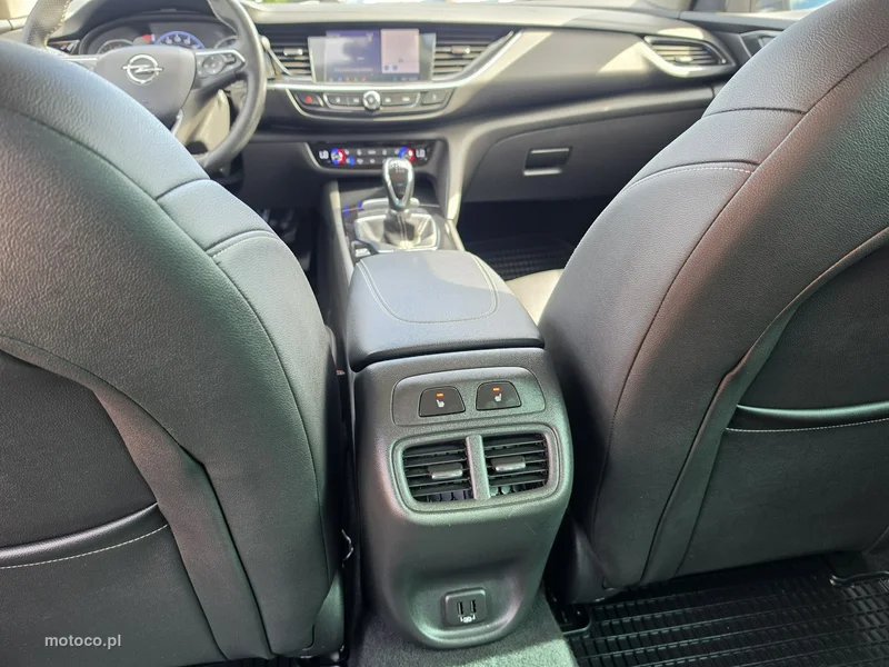 Opel Insignia Grand Sport 31