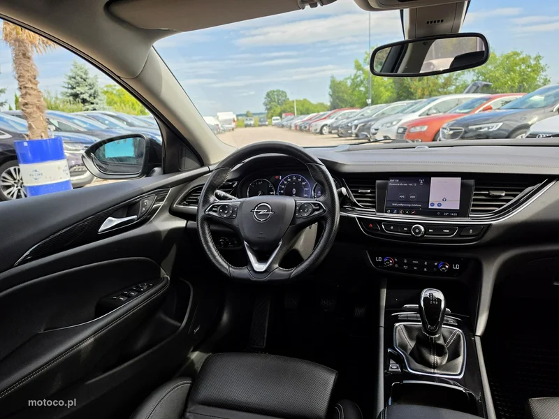 Opel Insignia Grand Sport 32