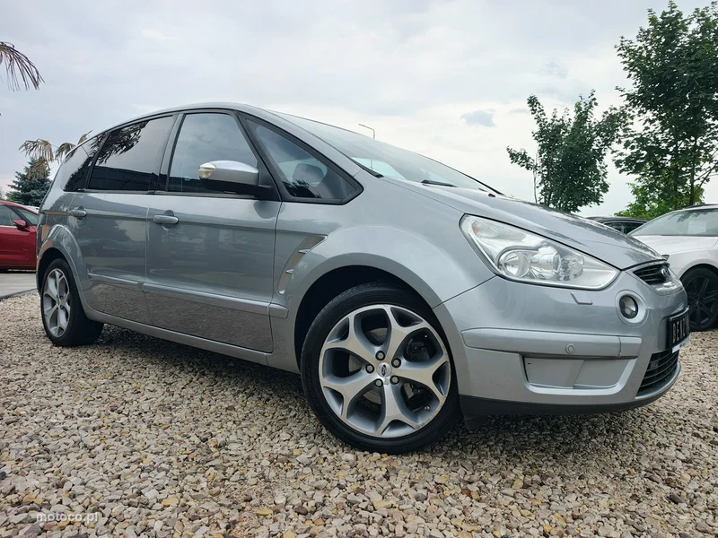 Ford S-Max I 12