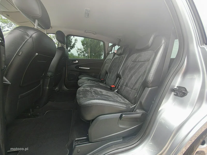 Ford S-Max I 30