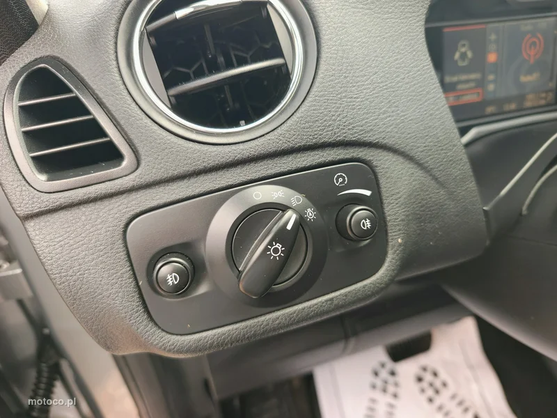 Ford S-Max I 33
