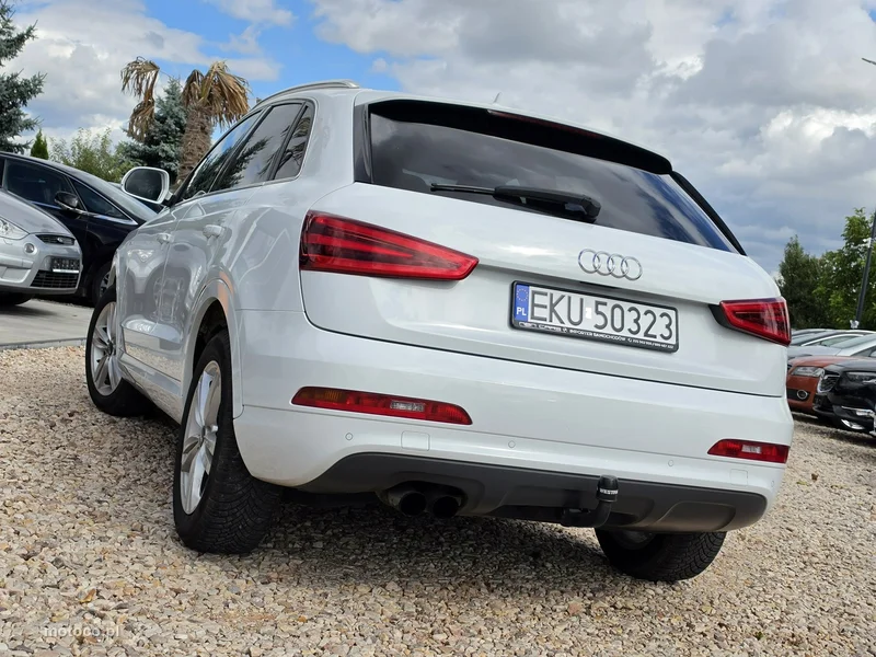 Audi Q3 8U 11