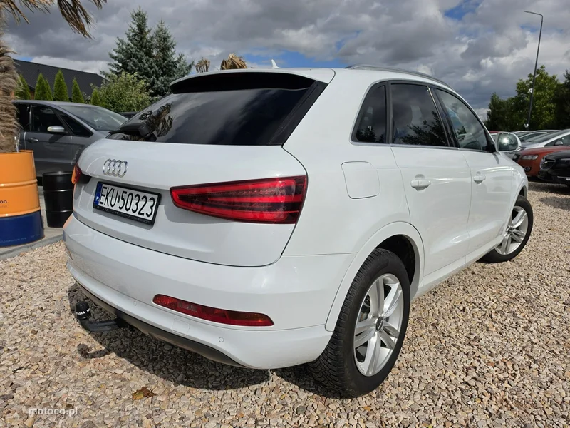 Audi Q3 8U 22