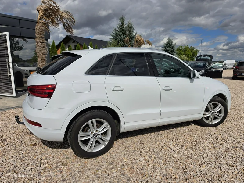 Audi Q3 8U 24