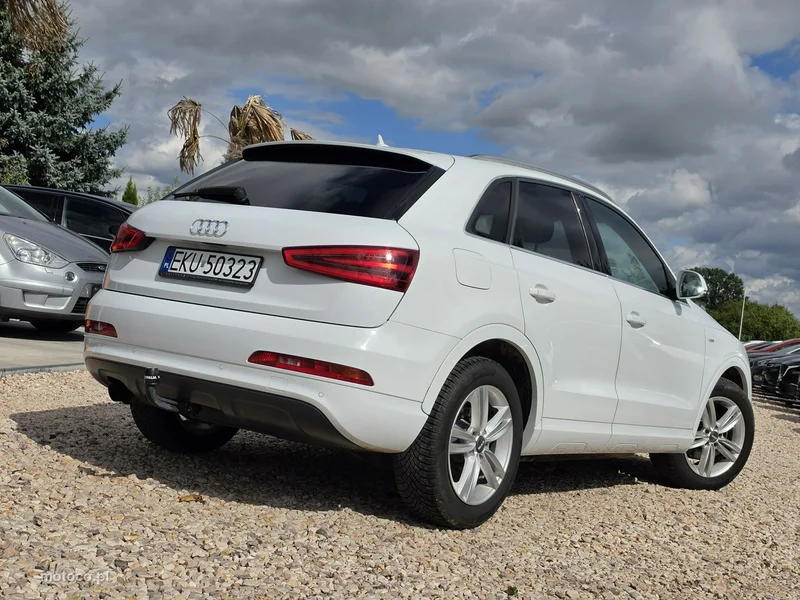 Audi Q3 8U 25