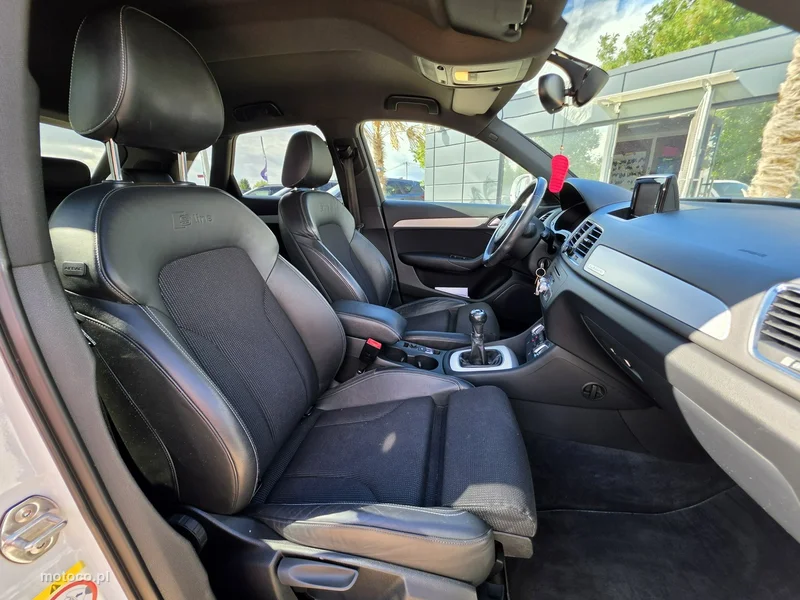 Audi Q3 8U 32