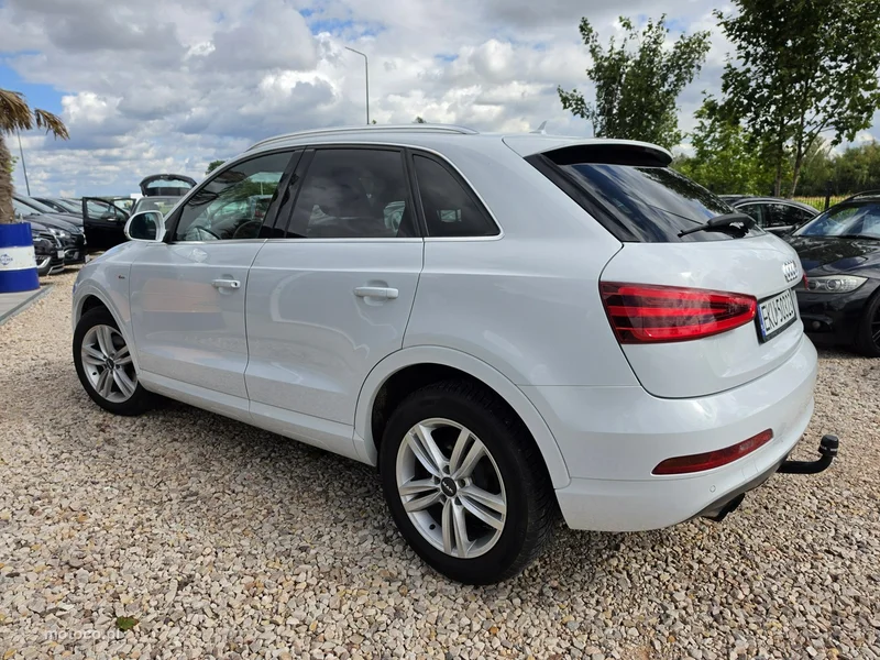 Audi Q3 8U 10