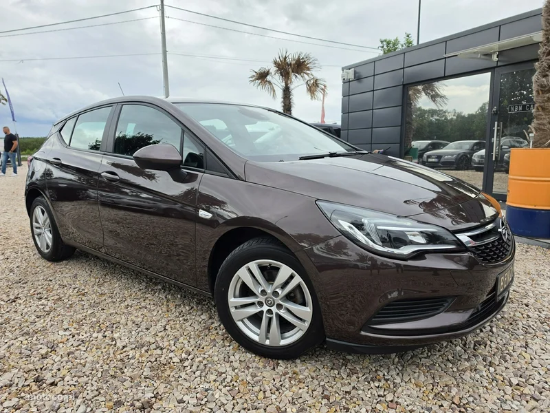 Opel Astra K 19