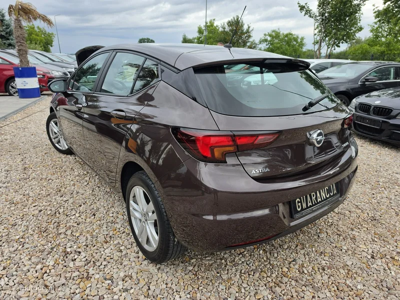 Opel Astra K 23