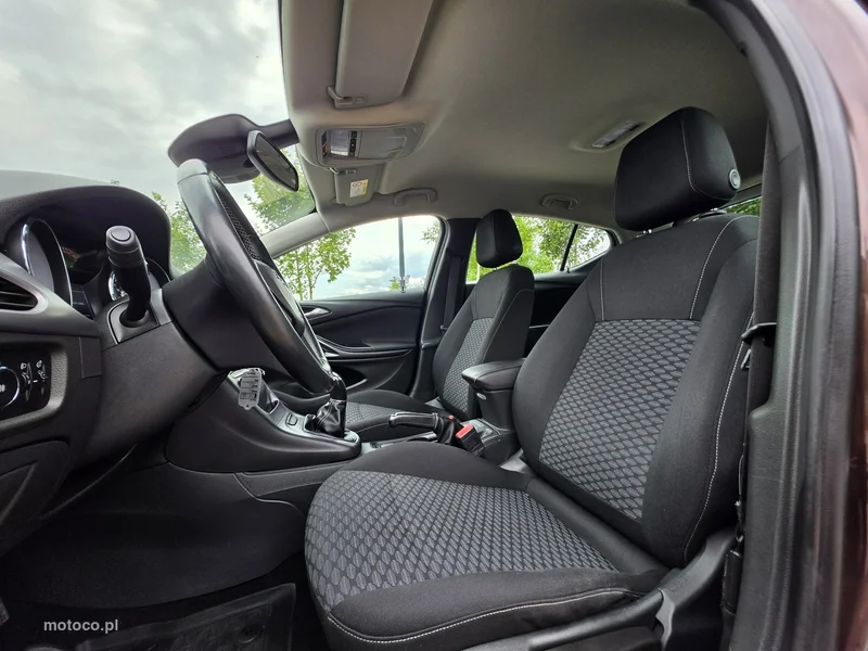 Opel Astra K 33