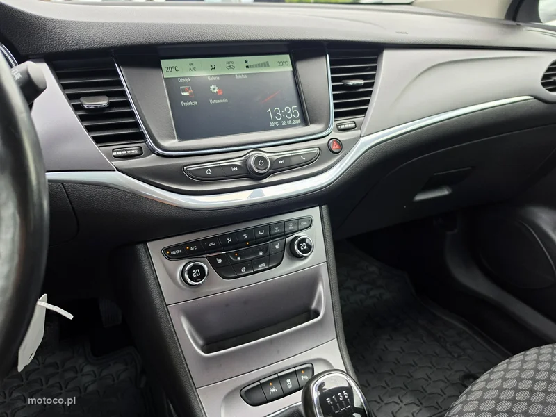 Opel Astra K 37