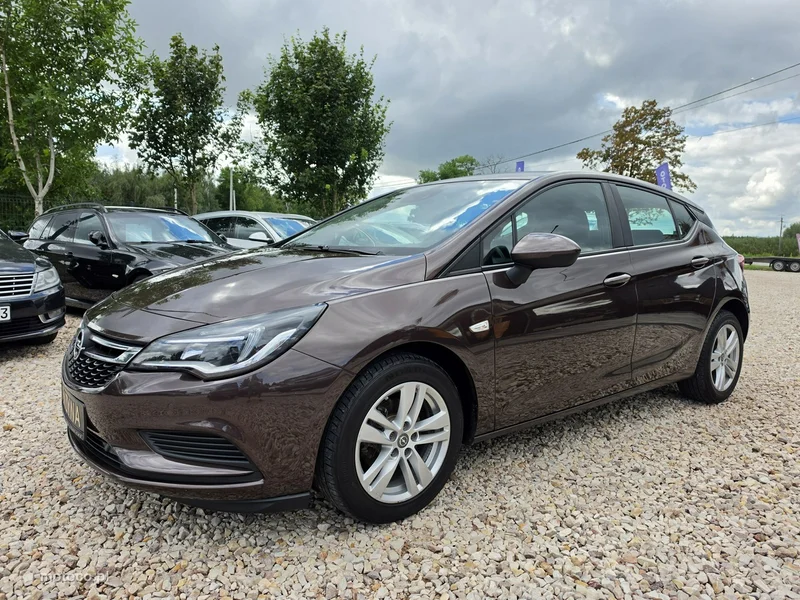 Opel Astra K 8