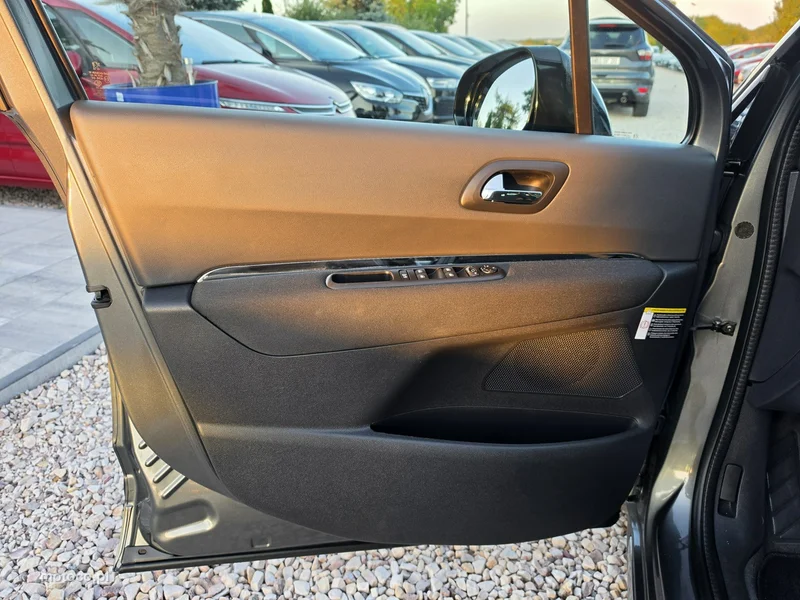 Peugeot 3008 24