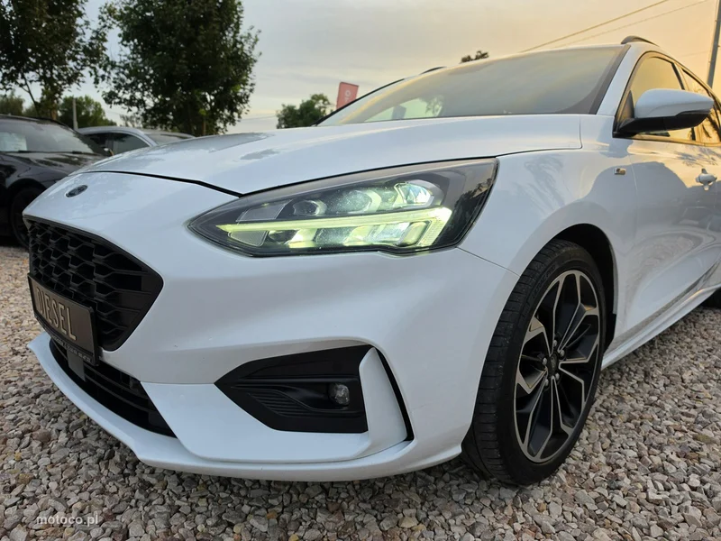 Ford Focus IV 12