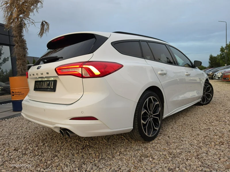 Ford Focus IV 17