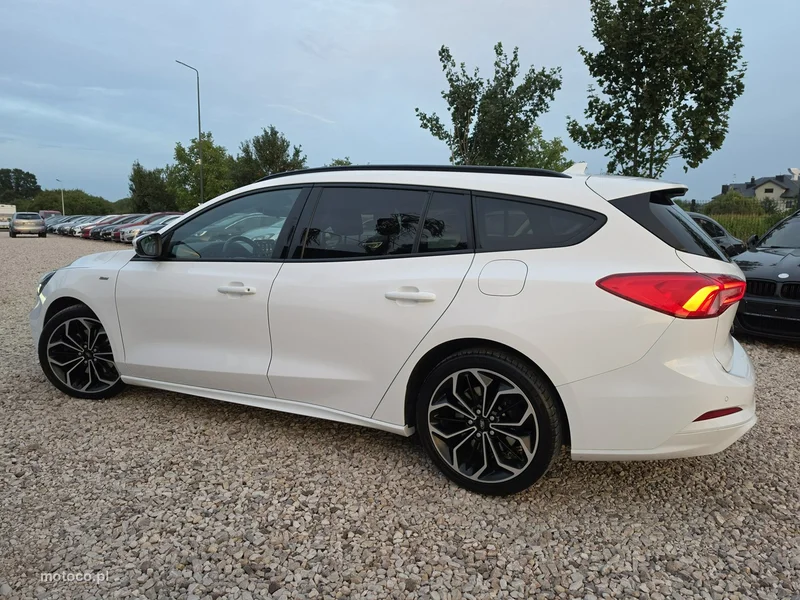 Ford Focus IV 22
