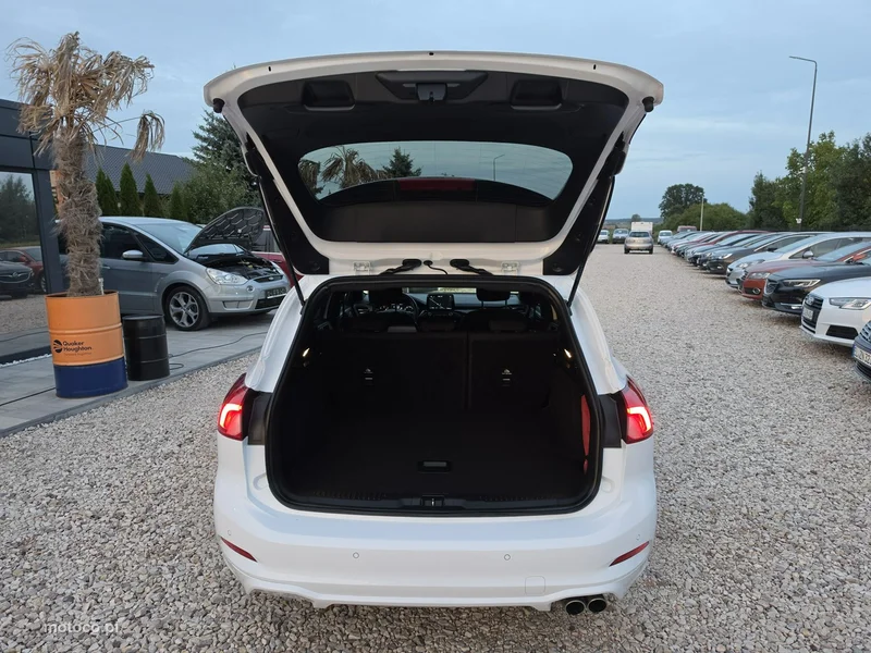 Ford Focus IV 39