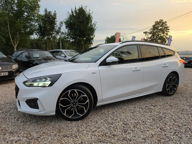 Ford Focus IV 10