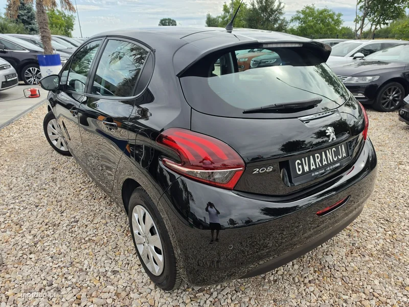 Peugeot 208 22