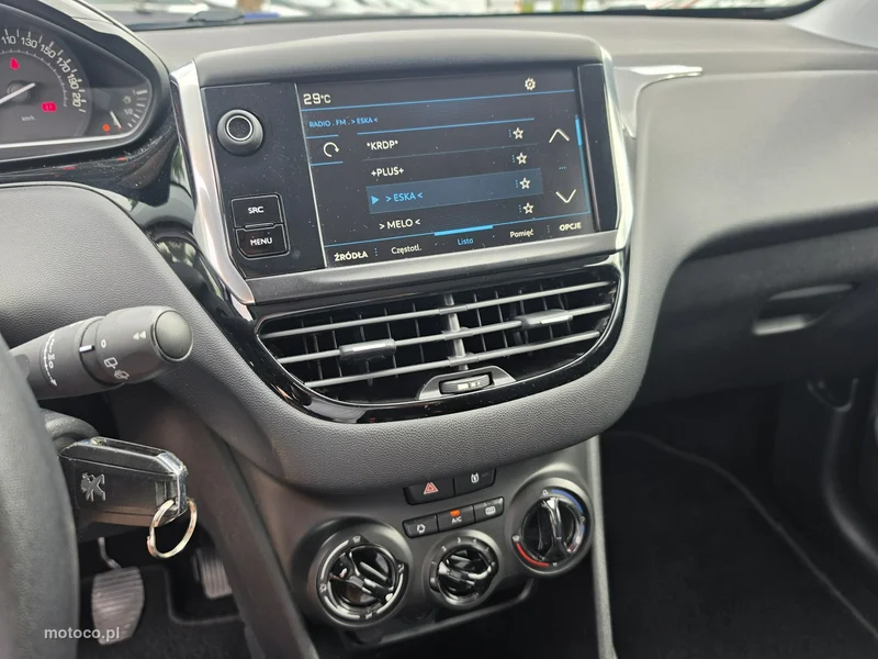 Peugeot 208 35
