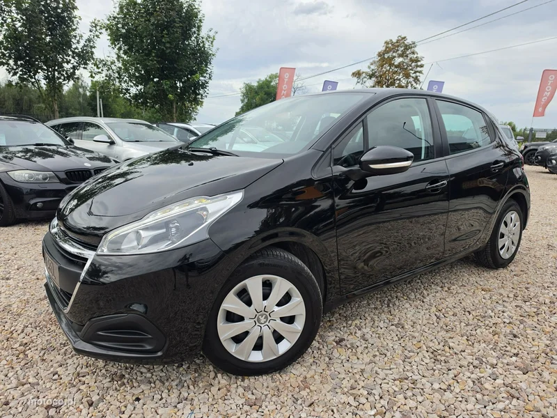 Peugeot 208 5