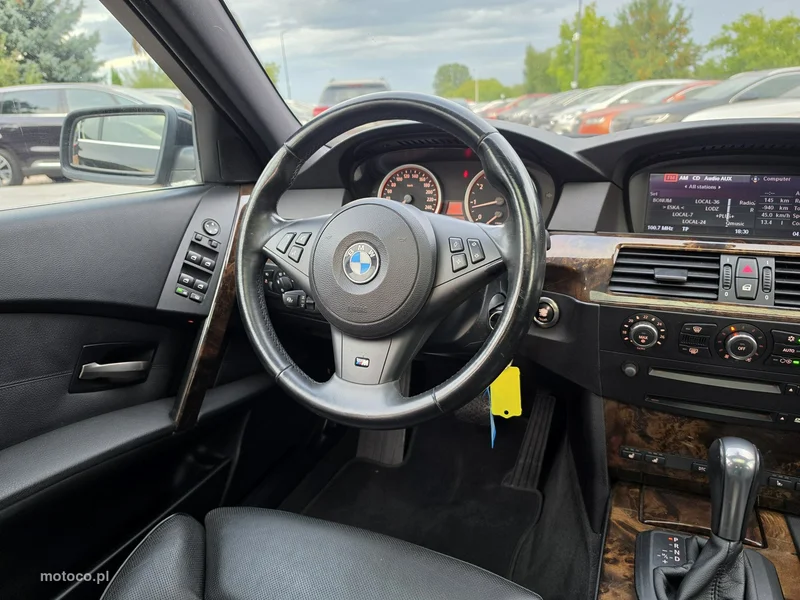 BMW Seria 5 E60 550 35