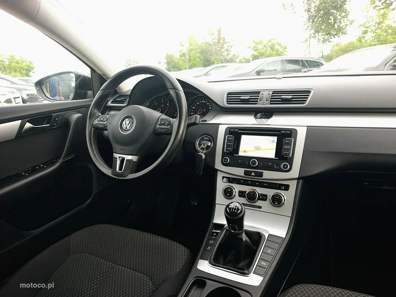 Volkswagen Passat B7 32