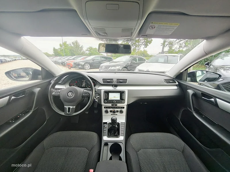 Volkswagen Passat B7 35