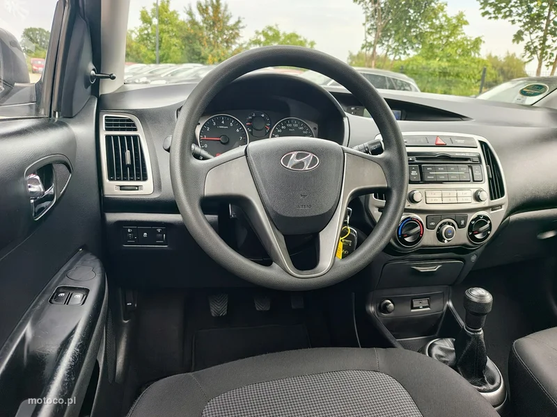 Hyundai i20 33