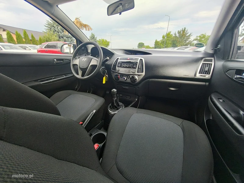 Hyundai i20 35