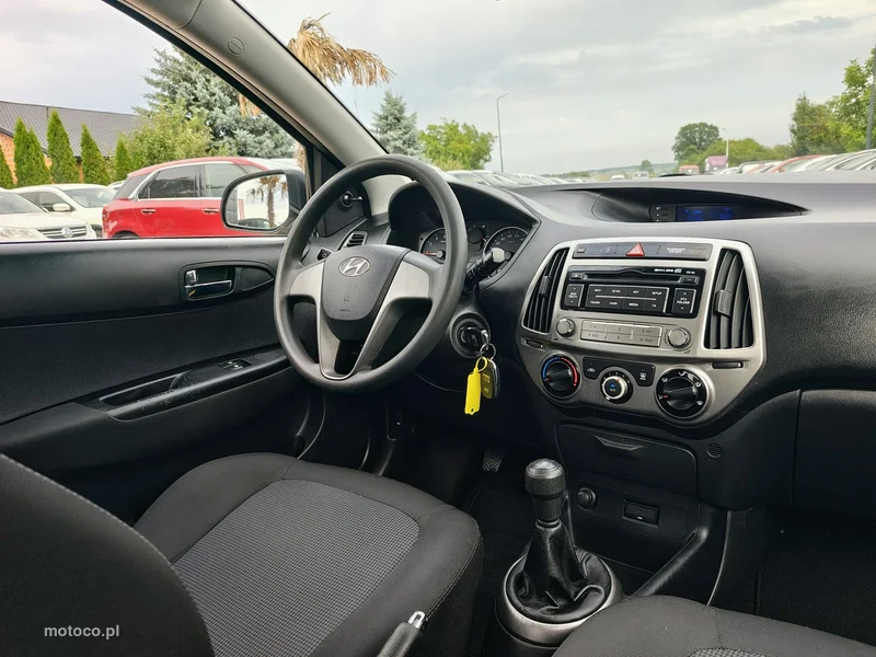 Hyundai i20 36