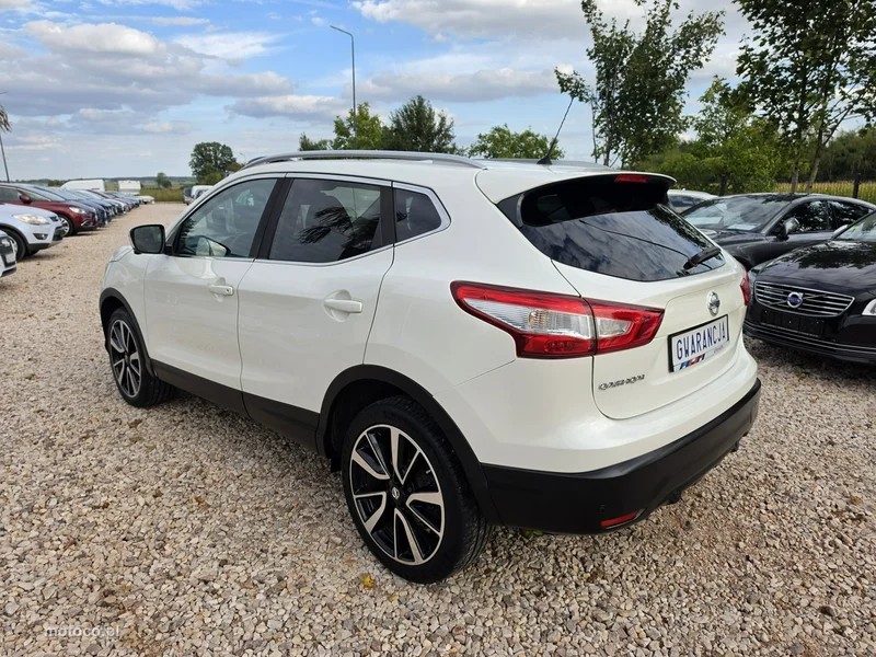 Nissan Qashqai 11