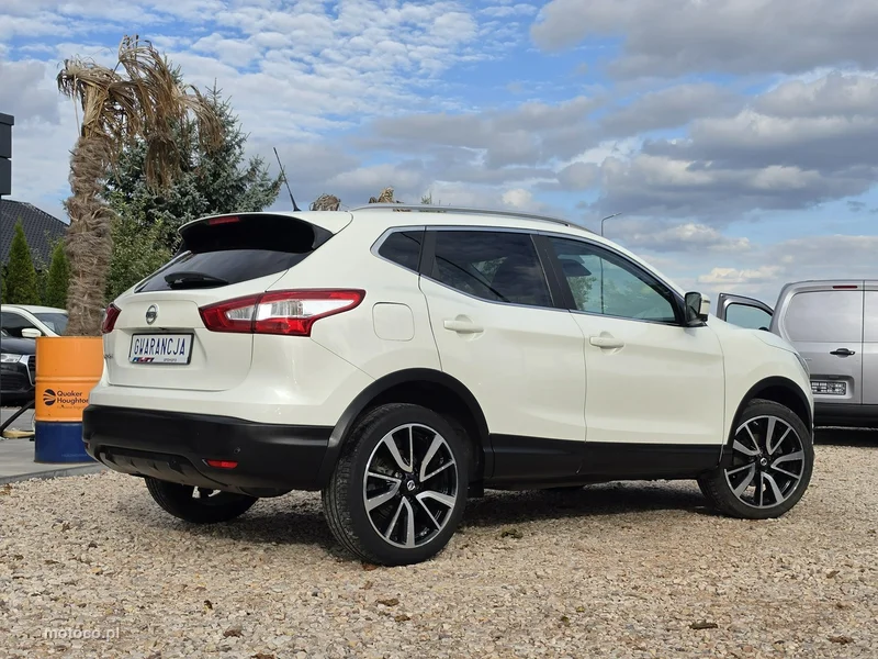 Nissan Qashqai 22