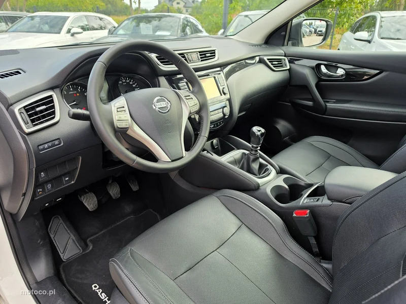 Nissan Qashqai 25