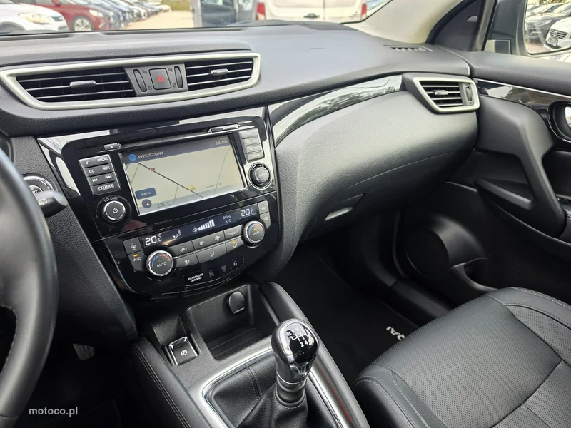 Nissan Qashqai 34