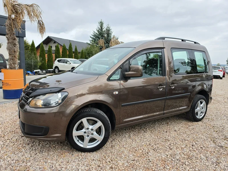 Volkswagen Caddy III 17