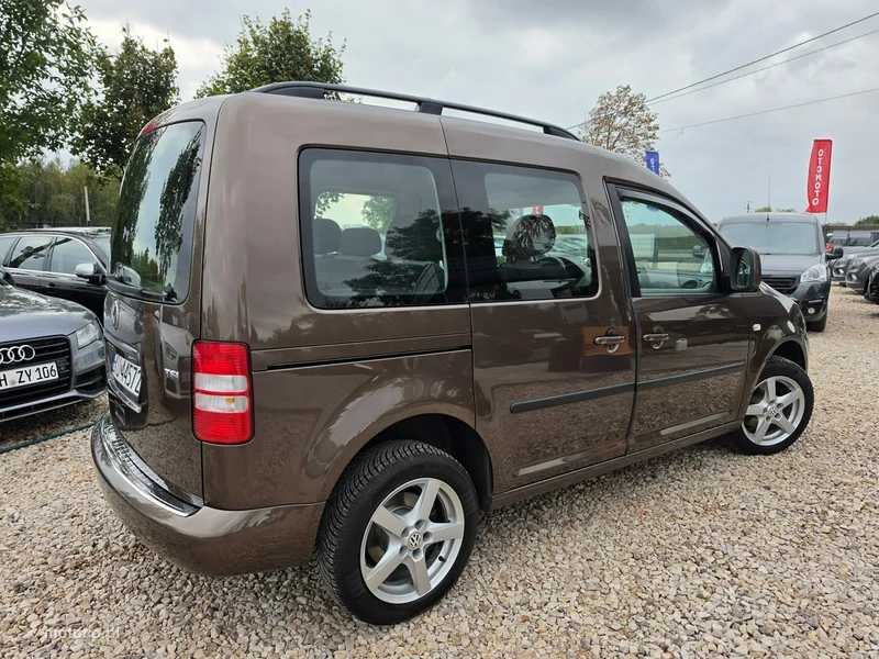 Volkswagen Caddy III 23