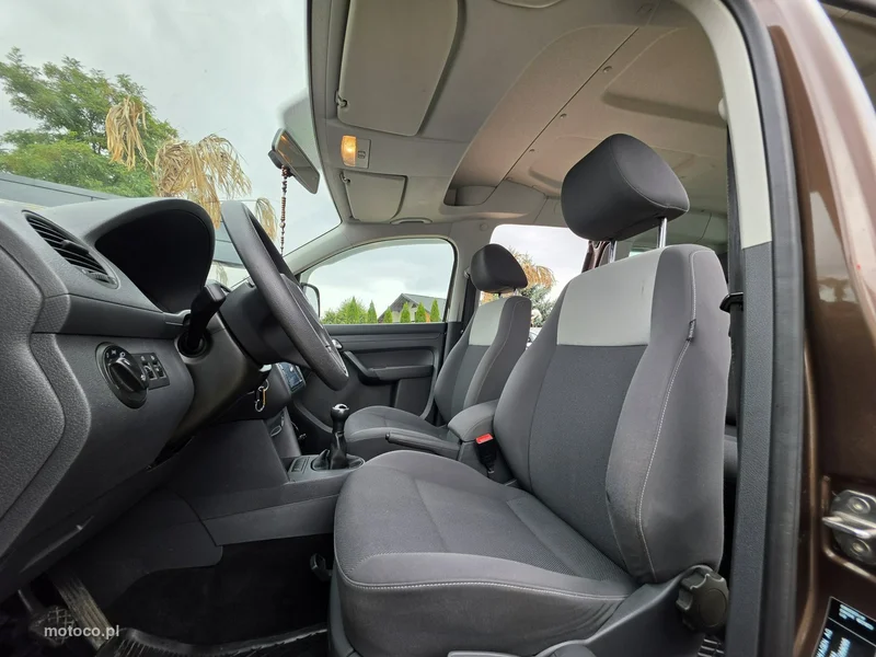 Volkswagen Caddy III 29