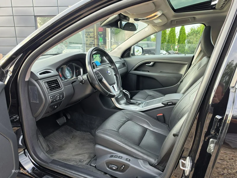 Volvo V70 24