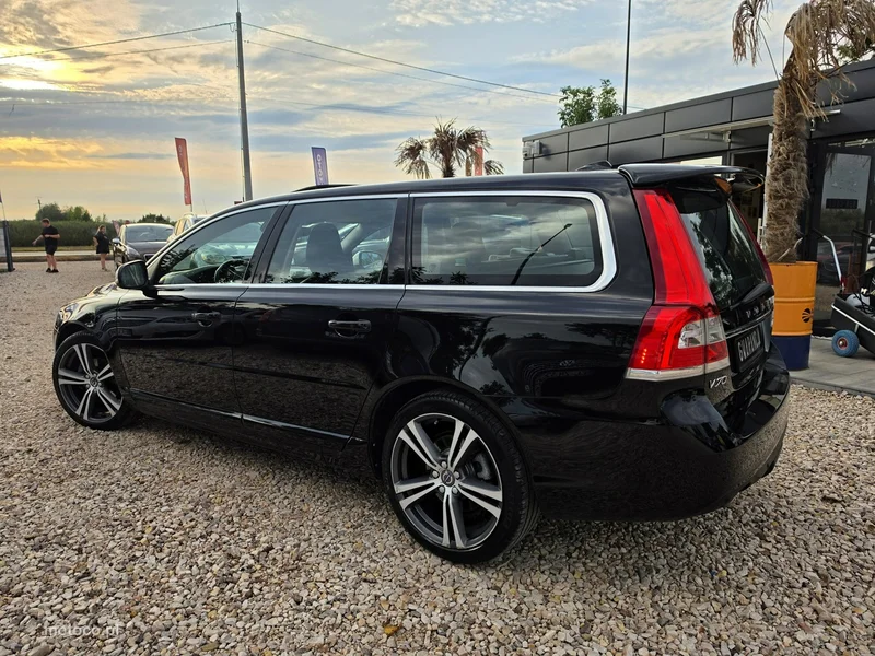 Volvo V70 9