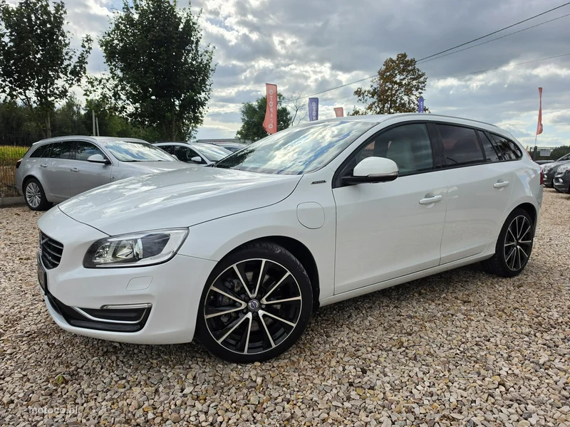 Volvo V60 16